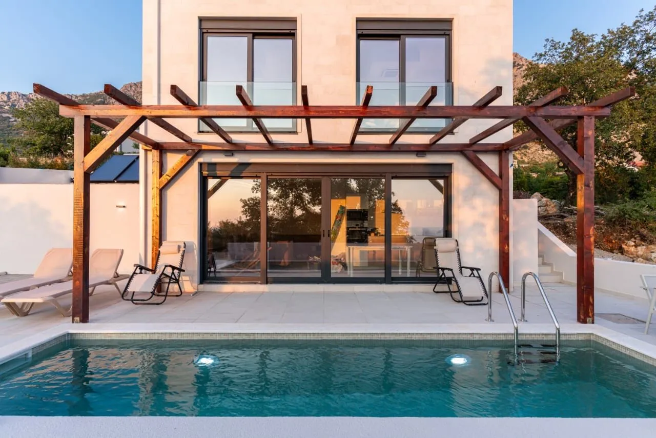 Sale, house, 114m², Blizikuće, Budva