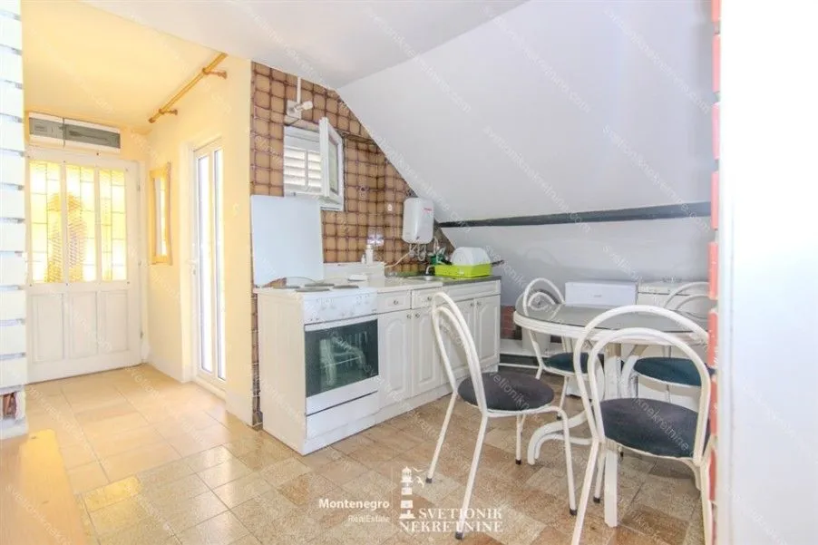 Prodaja, kuća, 200m², Savina, Herceg Novi