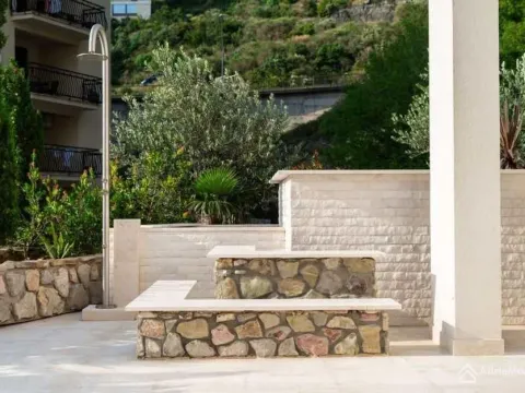 Sale, one bedroom apartment, 56m², Rafailovići, Budva - image 17