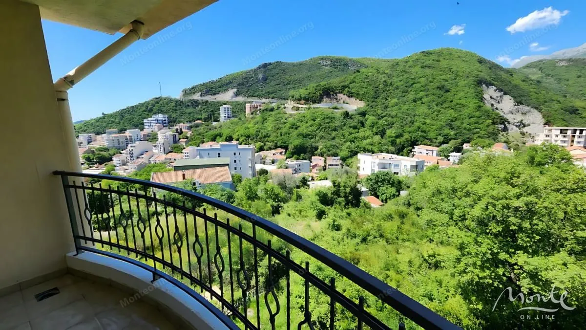 Sale, three bedroom apartment, 106m², Bečići, Budva