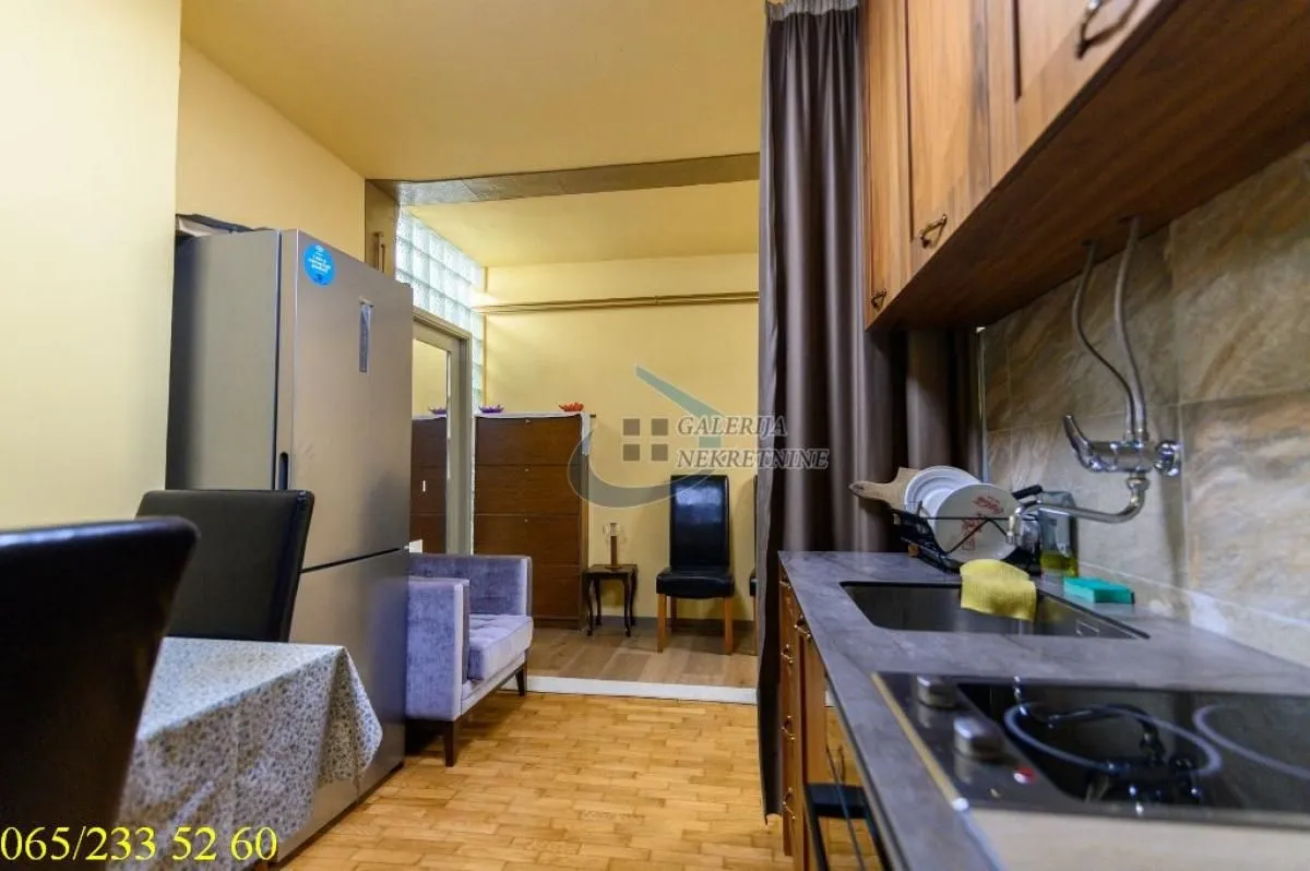 Prodaja, četvorosoban stan, 104m², Gradska Bolnica, Zvezdara Sve Podlokacije