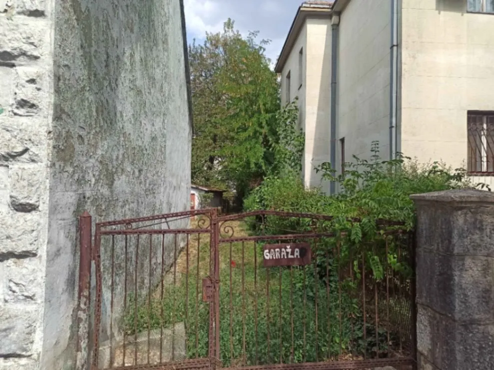 Prodaja, kuća, 582m², Centar, Nikšić