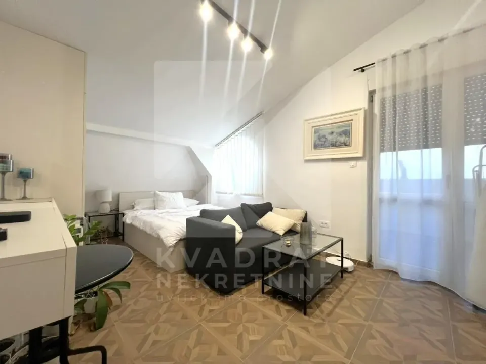 Izdavanje, trosoban stan, 80m², Centar, Podgorica