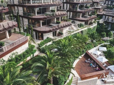 Sale, three bedroom apartment, 154m², Budva, Crna Gora - image 15