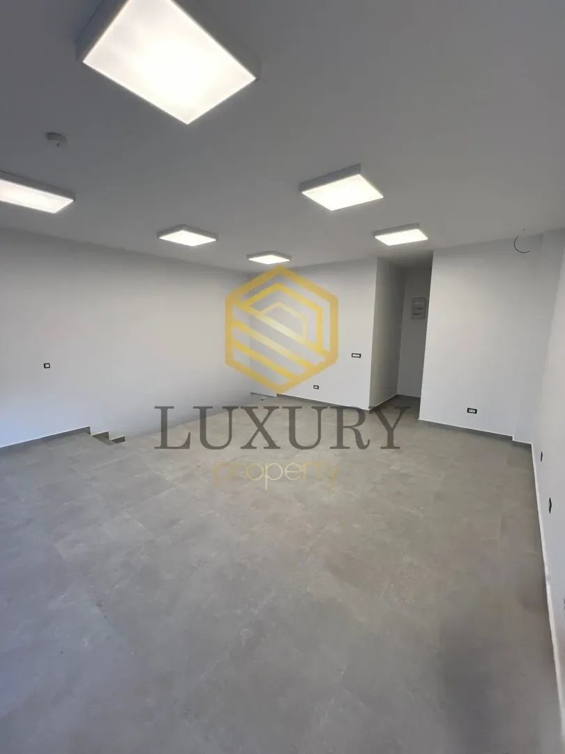 Rent, office space, 95m², City Kvart, Podgorica