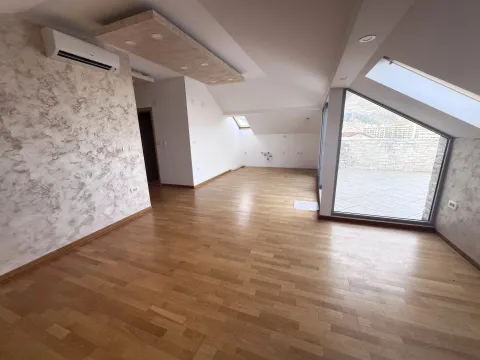Sale, apartment, 100m², Centar, Budva - image 1