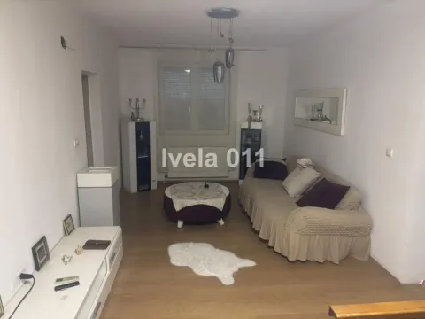 Izdavanje, kuća, 300m², Jajinci, Voždovac Sve Podlokacije - image 4