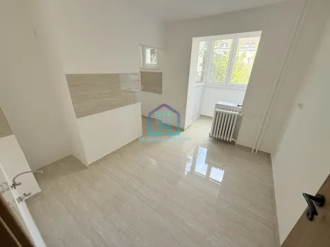 Sale, three bedroom apartment, 53m², Železnička Stanica, Novi Sad Sve Podlokacije