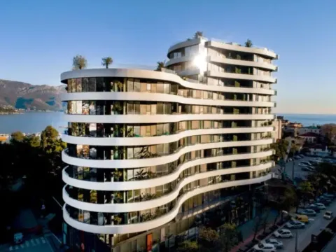 Izdavanje, jednosoban stan, 56m², Centar, Budva - image 6