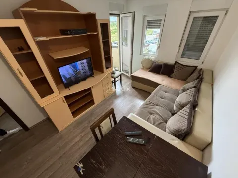 Rent, one bedroom apartment, 28m², Pantelej, Niš - image 1