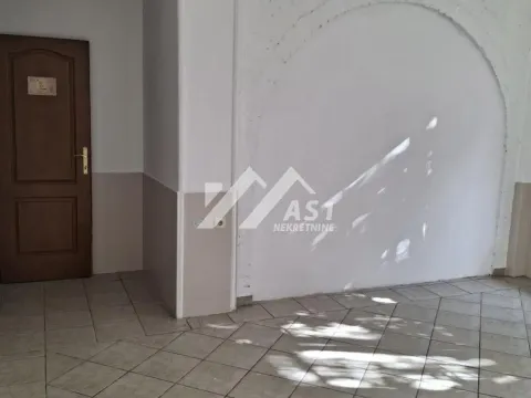 Rent, office space, 160m², Grbavica, Novi Sad Sve Podlokacije - image 6