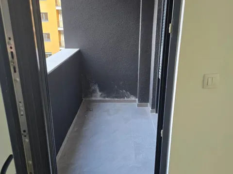 Izdavanje, jednosoban stan, 43m², Stari Aerodrom, Podgorica - image 8