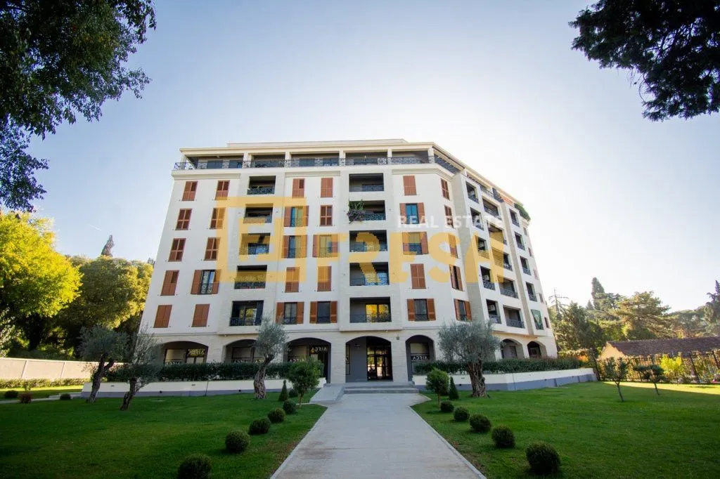 Izdavanje, jednosoban stan, 54m², Gorica C, Podgorica