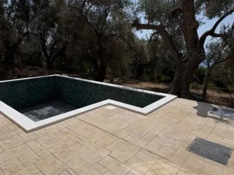 Prodaja, kuća, 225m², Centar, Bar - image 4