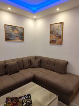 Izdavanje, dvosoban stan, 70m², Centar, Bar - image 5