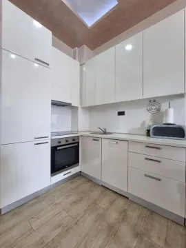 Rent, one bedroom apartment, 44m², Centar, Budva - image 6