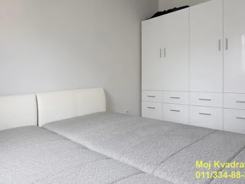 Prodaja, trosoban stan, 82m², Kalenić Pijaca, Vračar Sve Podlokacije - image 9