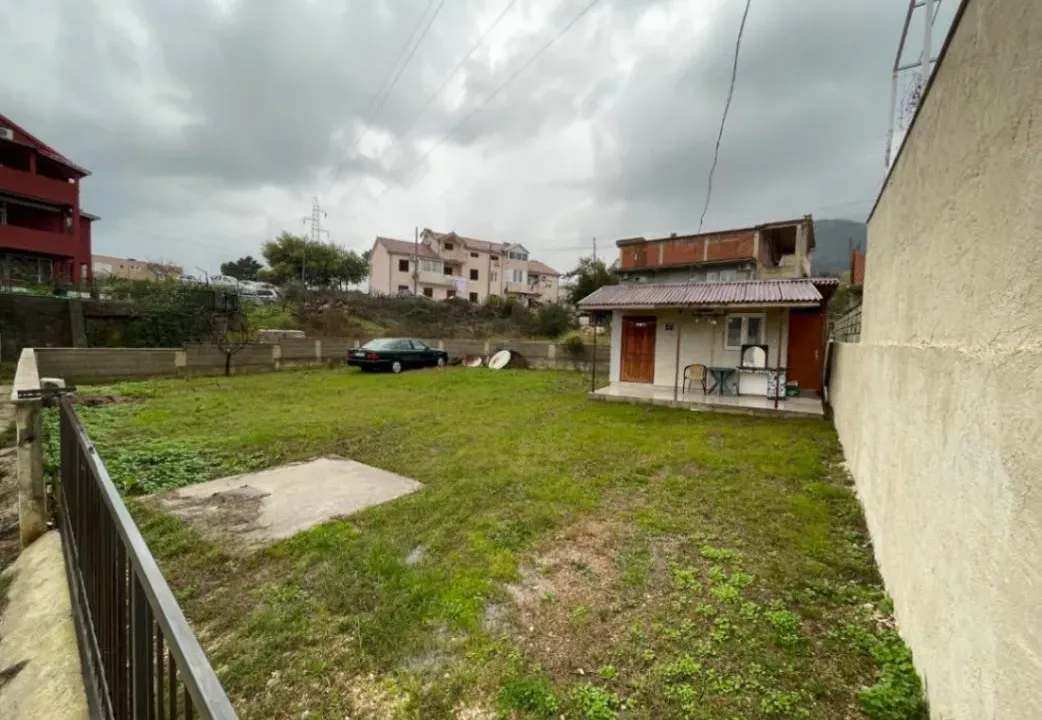 Prodaja, plac, 286m², Dumidran, Tivat