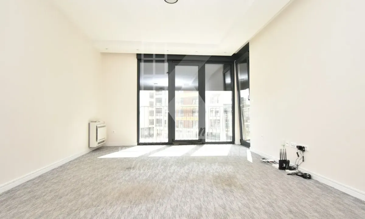 Izdavanje, dvosoban stan, 82m², Kruševac, Podgorica