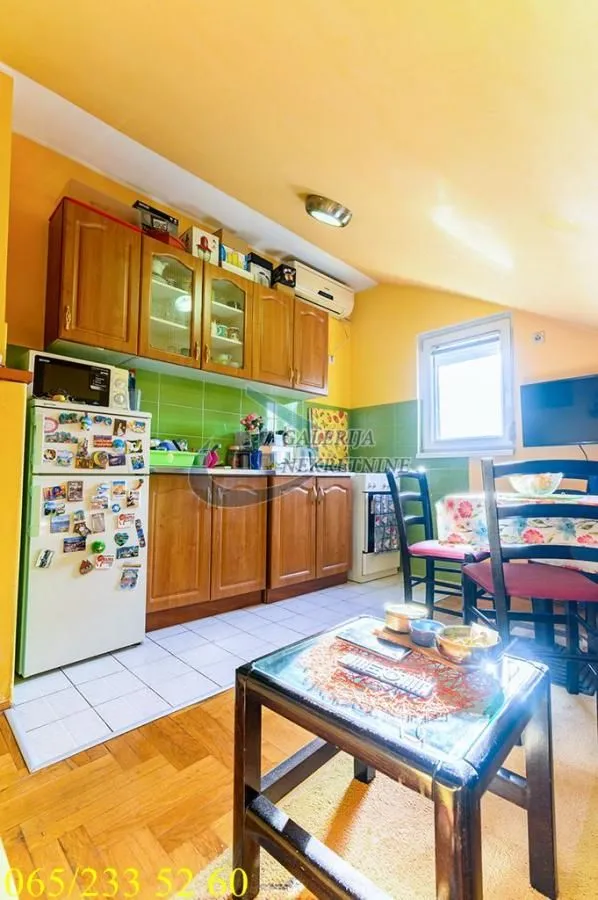 Prodaja, jednosoban stan, 31m², Kanarevo Brdo, Beograd