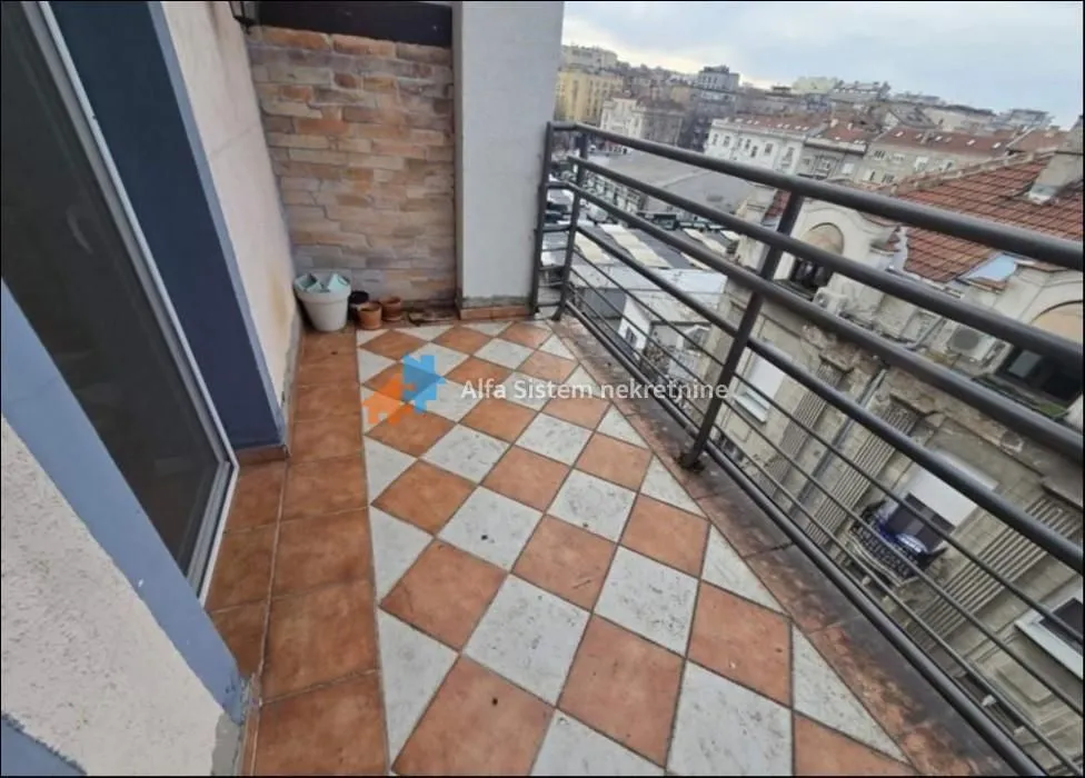 Izdavanje, trosoban stan, 69m², Stari Grad, Beograd