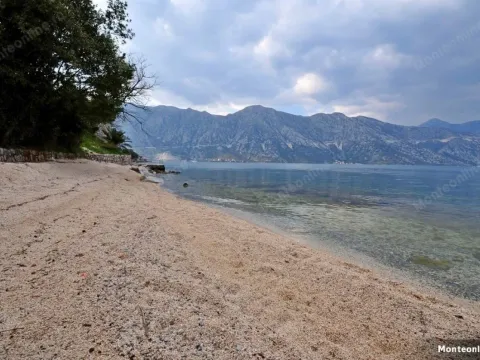 Prodaja, kuća, 350m², Kostanjica, Kotor - image 3