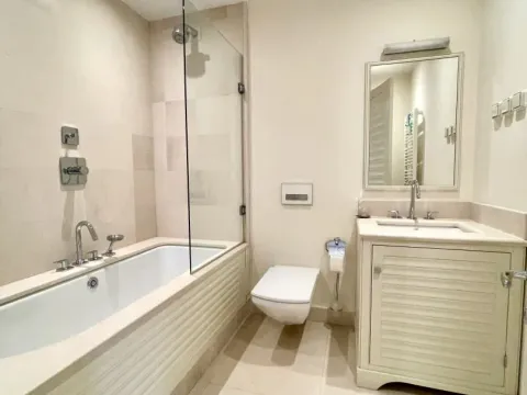 Rent, one bedroom apartment, 110m², Porto Montenegro, Tivat - image 9