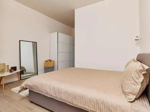 Izdavanje, trosoban stan, 80m², Mrčevac, Tivat - image 6