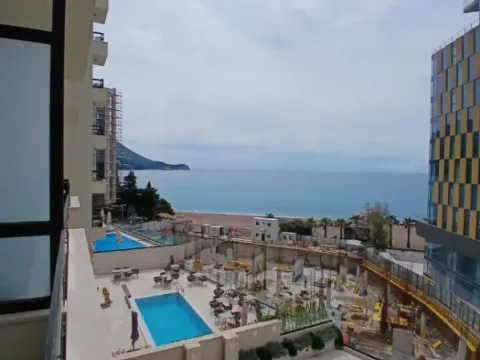 Sale, studio apartment, 27m², Bečići, Budva - image 4
