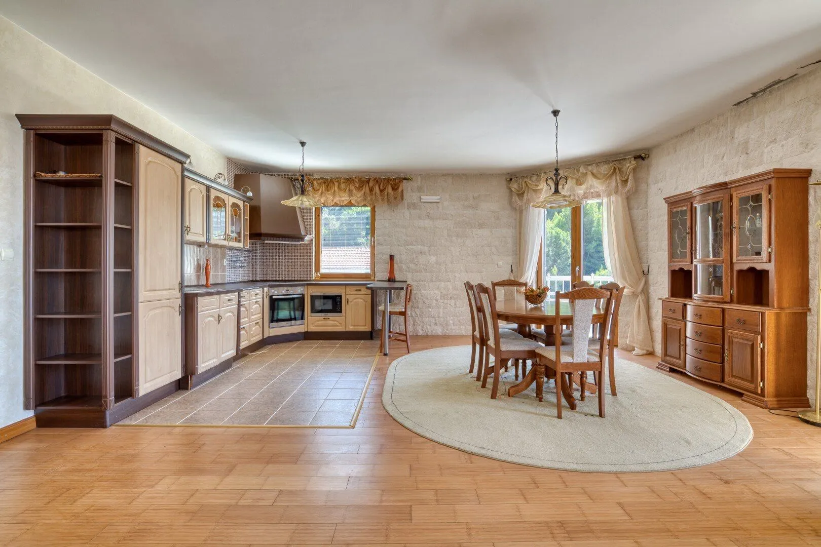 Sale, three bedroom apartment, 146m², Sveti Stefan, Budva
