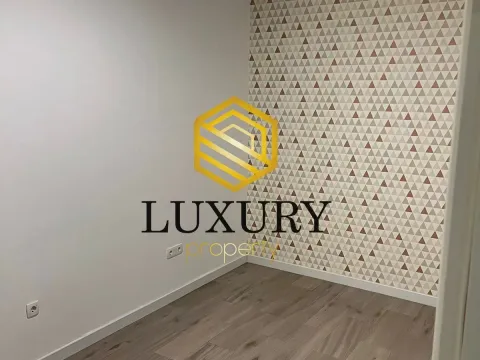 Rent, office space, 92m², Dalmatinska ulica, Podgorica - image 2