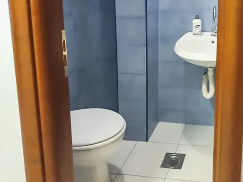 Izdavanje, trosoban stan, 90m², Momišići, Podgorica - image 2