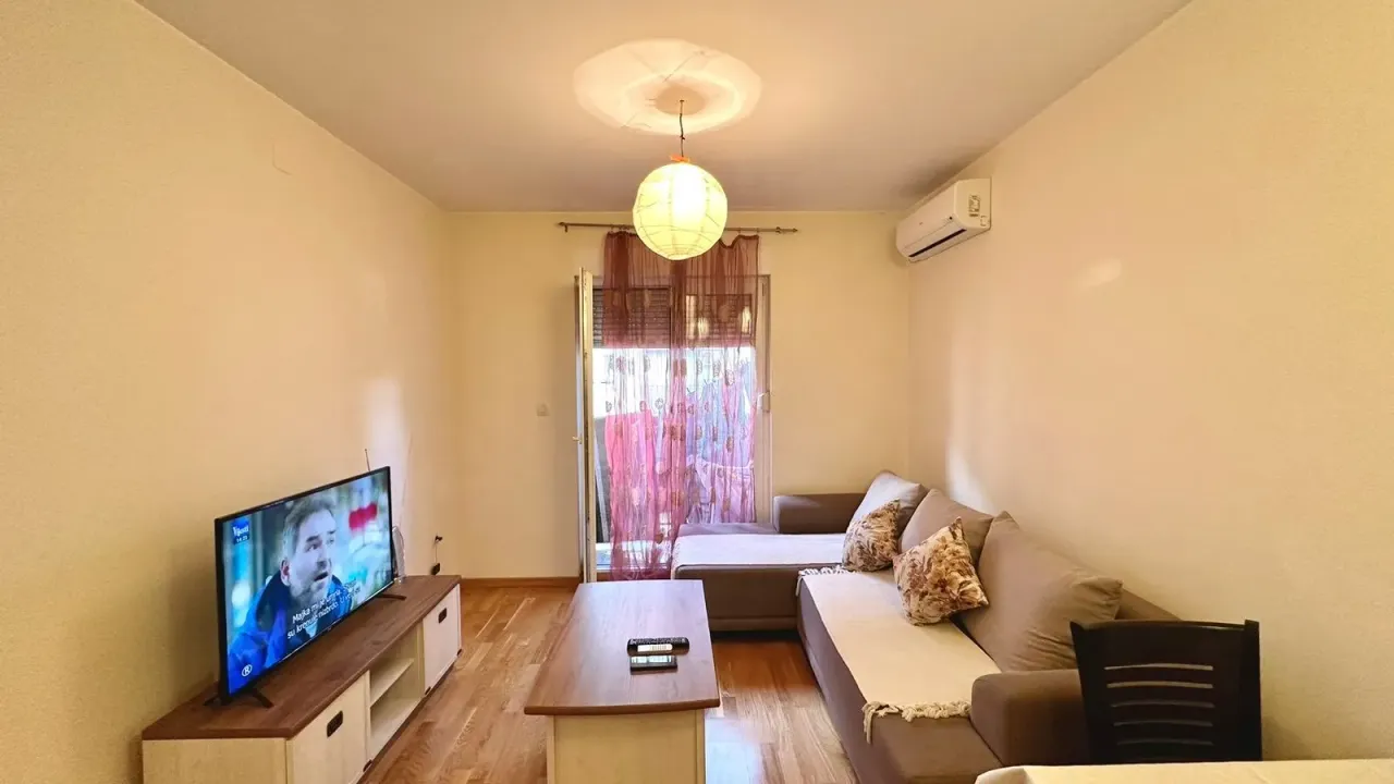 Izdavanje, jednosoban stan, 40m², Zabjelo, Podgorica