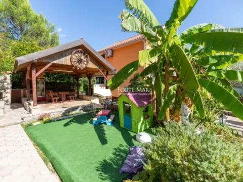 Prodaja, kuća, 266m², Mojdež, Herceg Novi - image 13