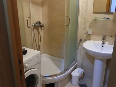 Izdavanje, jednosoban stan, 50m², Stari Aerodrom, Podgorica - image 2