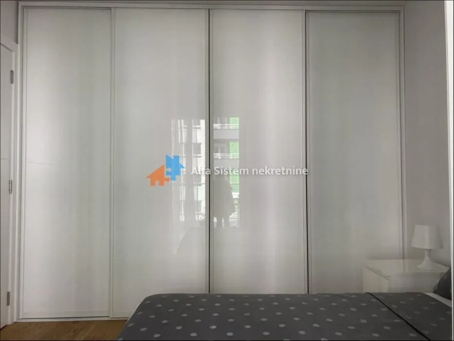 Izdavanje, dvosoban stan, 54m², Novi Beograd Blok 65, Novi Beograd Sve Podlokacije