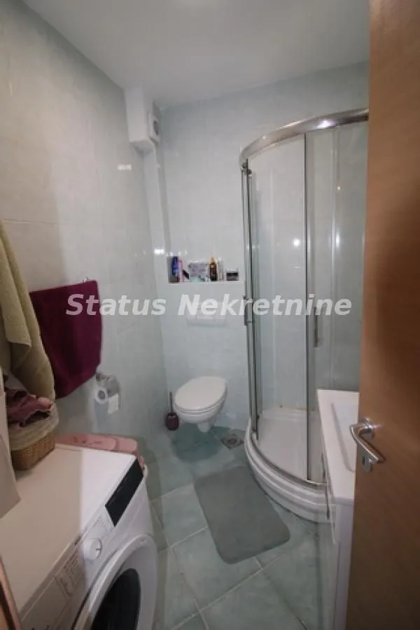 Prodaja, trosoban stan, 55m², Sremska Kamenica, Petrovaradin