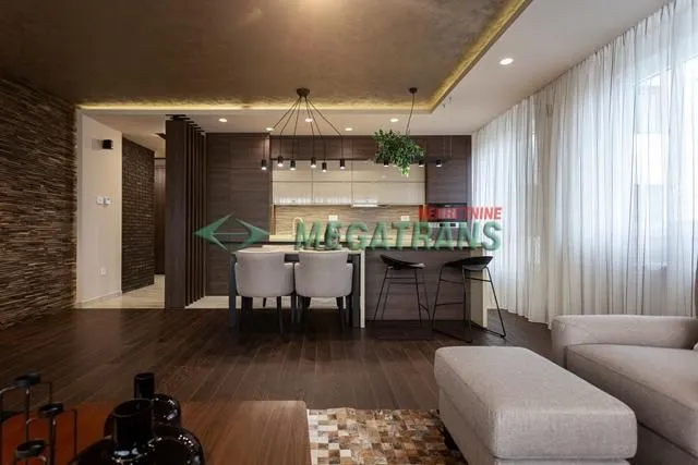 Izdavanje, četvorosoban stan, 112m², Bulevar Oslobodjenja, Novi Sad Sve Podlokacije