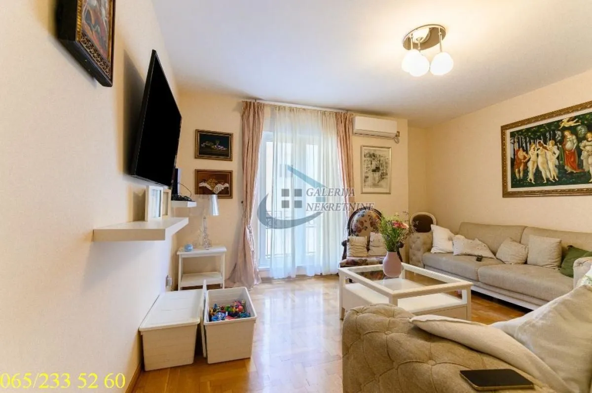 Sale, three bedroom apartment, 80m², Lekino Brdo, Voždovac Sve Podlokacije