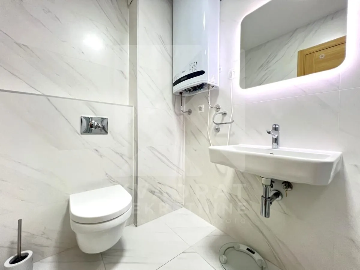 Izdavanje, jednosoban stan, 46m², New City, Podgorica