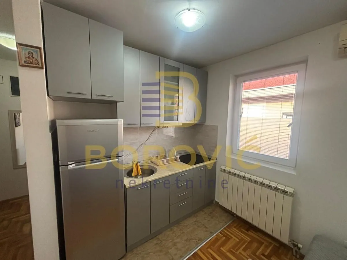 Rent, one bedroom apartment, 30m², Žarkovo, Beograd