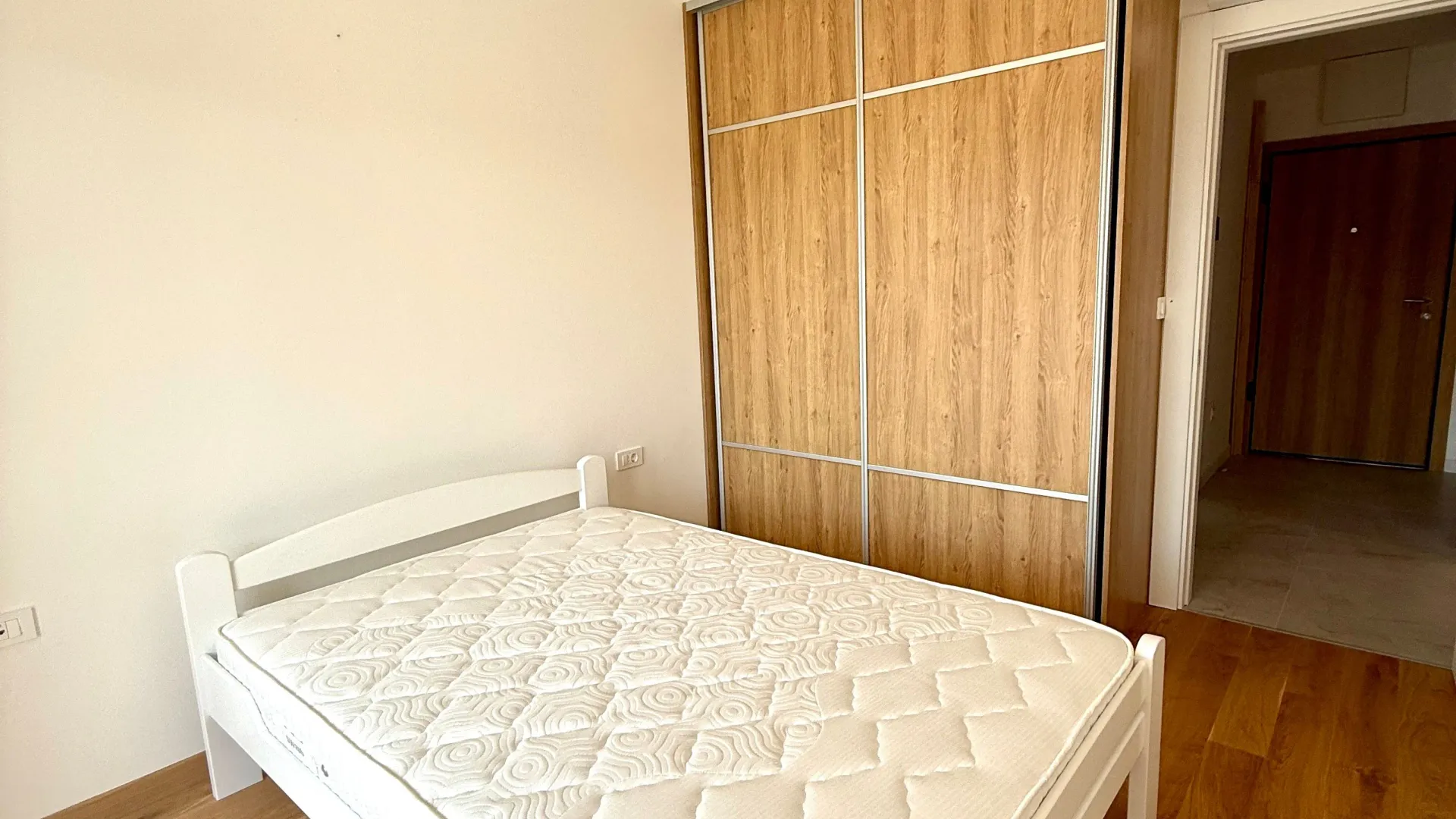 Prodaja, jednosoban stan, 56m², Tološi, Podgorica