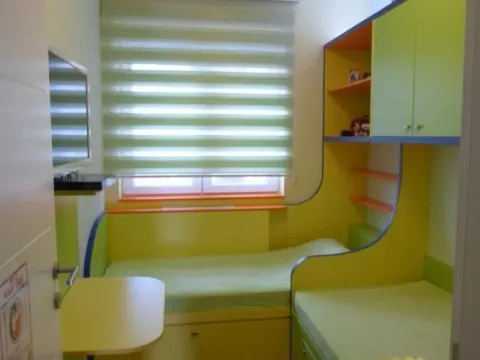 Izdavanje, trosoban stan, 69m², Uciteljsko Naselje, Zvezdara Sve Podlokacije - image 7