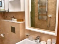 Rent, four bedroom apartment, 130m², Centar, Podgorica - image 11