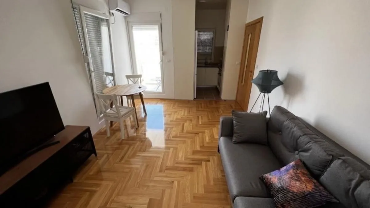 Prodaja, jednosoban stan, 49m², Tivat, Crna Gora