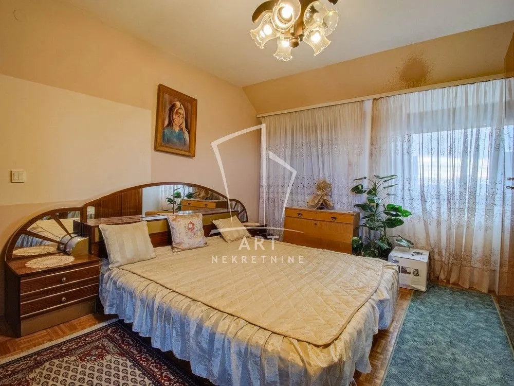 Prodaja, četvorosoban stan, 78m², Banovo Brdo, Beograd
