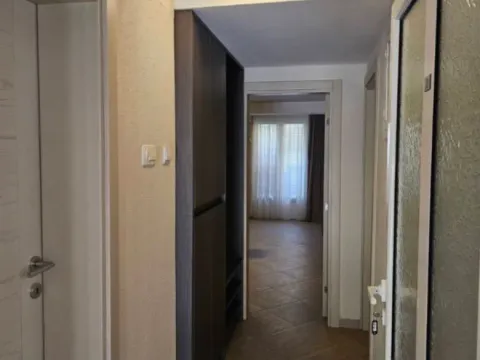 Izdavanje, dvosoban stan, 70m², Budva, Crna Gora - image 2