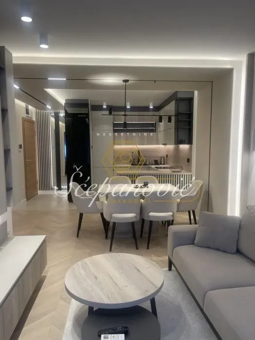 Izdavanje, dvosoban stan, 52m², Grbavica, Novi Sad Sve Podlokacije