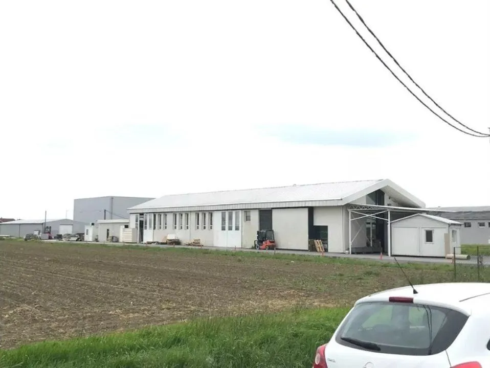 Rent, office space, 250m², Dobanovci, Surčin