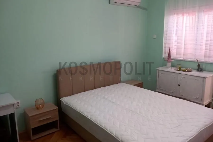 Rent, two bedroom apartment, 50m², Bajlonijeva Pijaca, Beograd